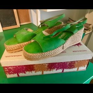 New Old Stock Green 1970s Naturalizer Sandals